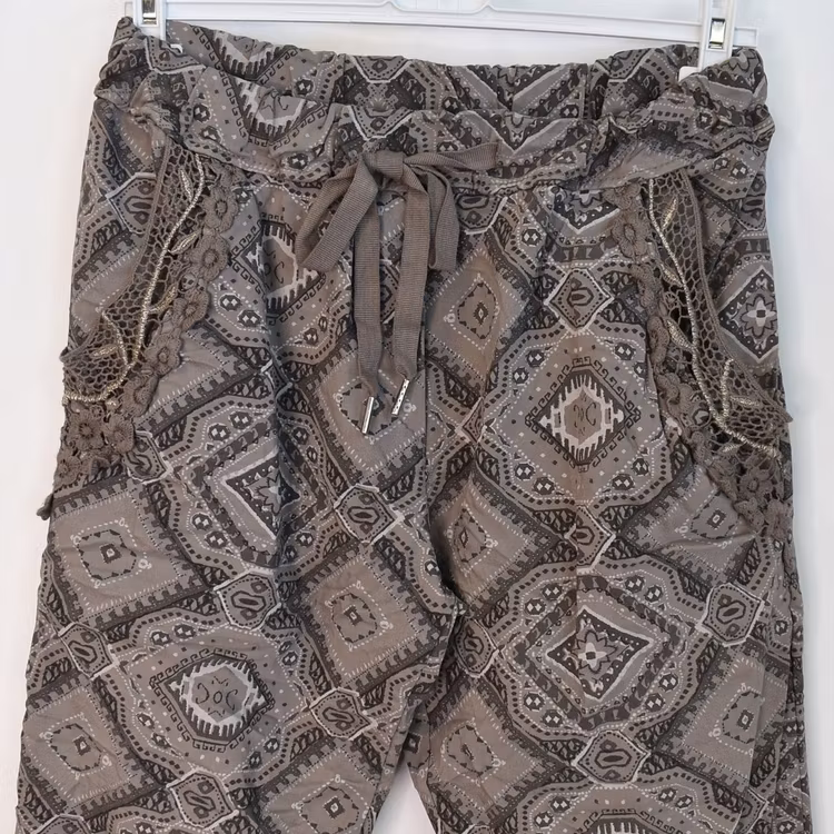 Mönstrad Byxa Med Spets TAUPE