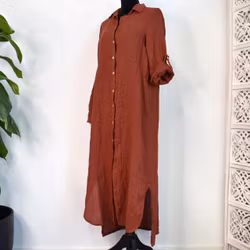 Lång skjortklänning i linne TERRACOTTA