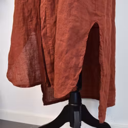 Lång skjortklänning i linne TERRACOTTA