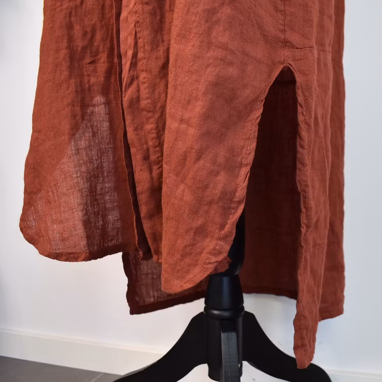 Lång skjortklänning i linne TERRACOTTA