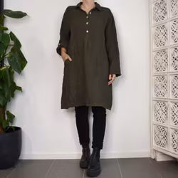 Kort skjortklänning i linne MÖRK KAKI