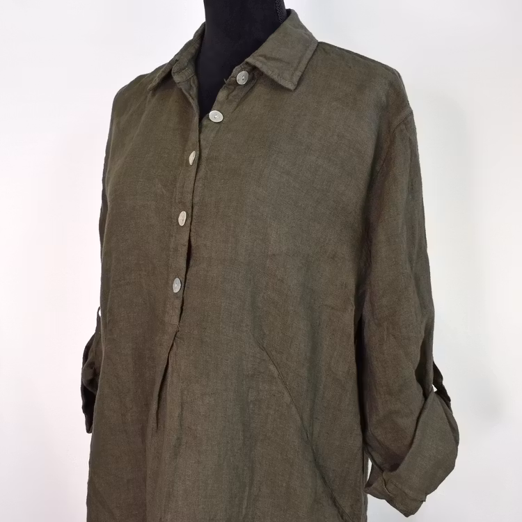 Kort skjortklänning i linne MÖRK KAKI