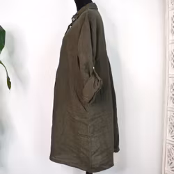 Kort skjortklänning i linne MÖRK KAKI