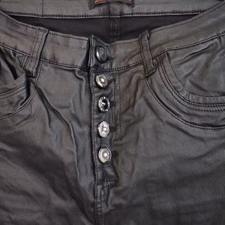 Jeans Vaxade med dekorativa knappar SVART - Place du Jour