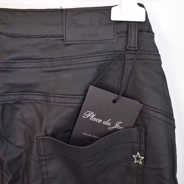 Jeans Vaxade med dekorativa knappar SVART - Place du Jour