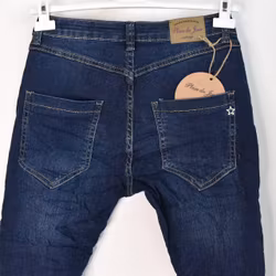Jeans med dekorativa knappar MÖRK DENIM - Place du Jour