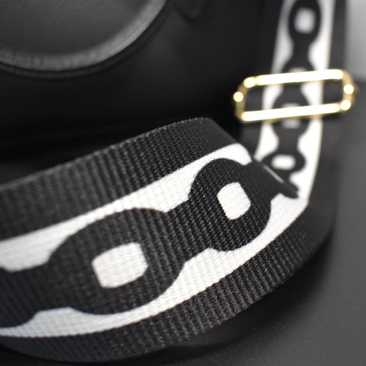Axelrem Chain SVART/VIT