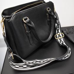 Axelrem Chain SVART/VIT