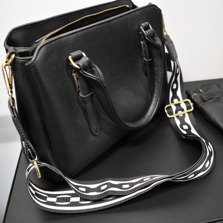 Axelrem Chain SVART/VIT