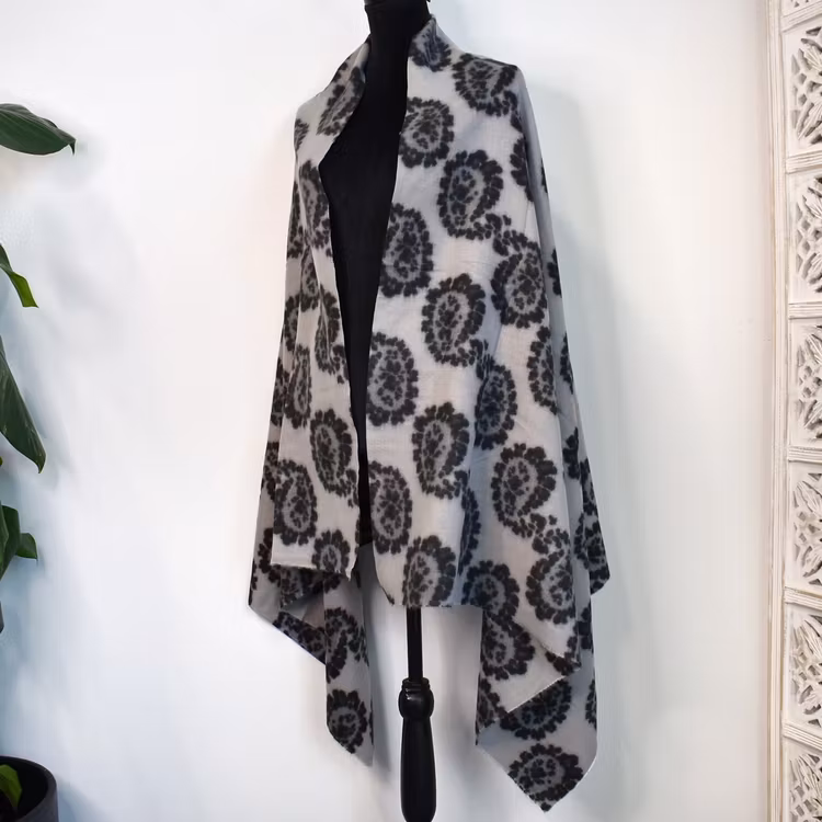 Halsduk Mönstrad GRÅ