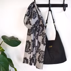 Halsduk Mönstrad GRÅ