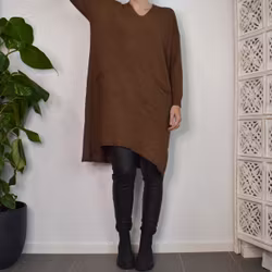 Finstickad klänning/tunika Lovi KAFFE - Mix By Heart