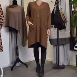 Finstickad klänning/tunika Lovi KAFFE - Mix By Heart