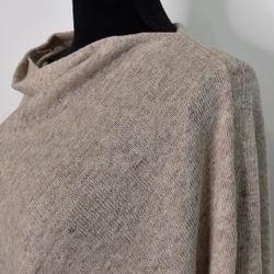Finstickad Poncho BEIGE