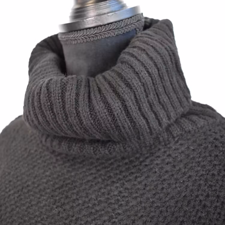 Stickad Polotröja Over Sized SVART