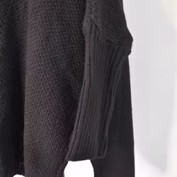 Stickad Polotröja Over Sized SVART