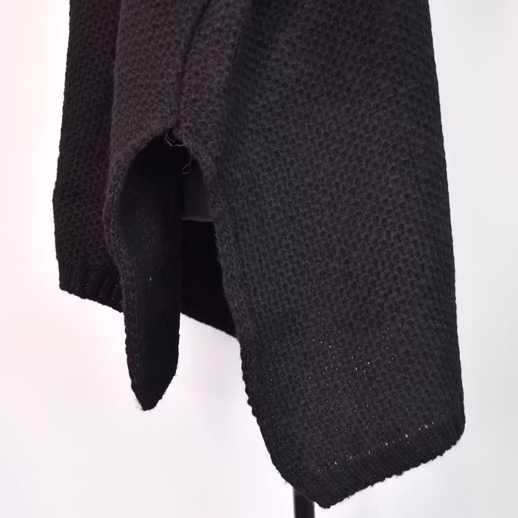 Stickad Polotröja Over Sized SVART