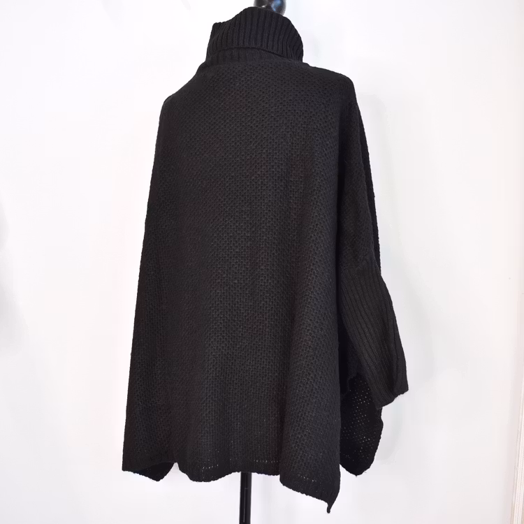 Stickad Polotröja Over Sized SVART