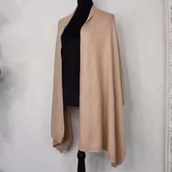 Finstickad halsduk BEIGE