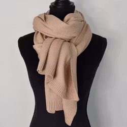 Finstickad halsduk BEIGE