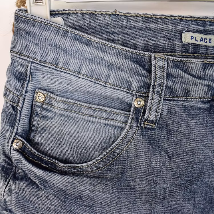 Korta Jeans med Fransar LJUS BLÅ - Place du Jour