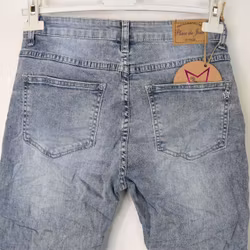 Korta Jeans med Fransar LJUS BLÅ - Place du Jour