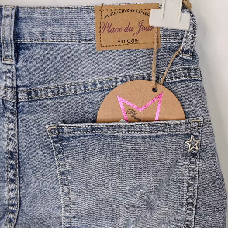 Korta Jeans med Fransar LJUS BLÅ - Place du Jour