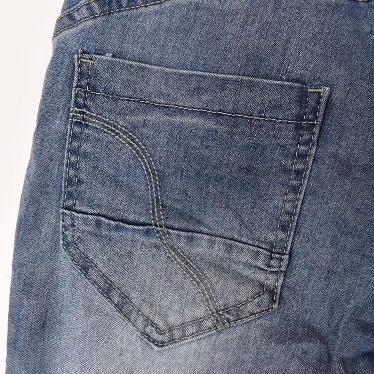 Jeans med dekorativa knappar LJUS BLÅ - Place du Jour