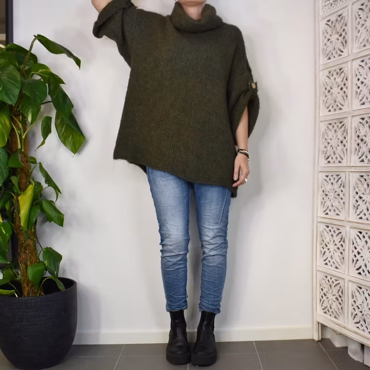 Stickad Polotröja med knappar KAKI