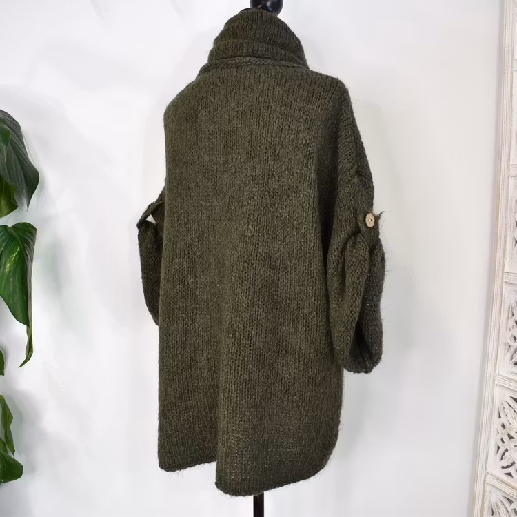 Stickad Polotröja med knappar KAKI