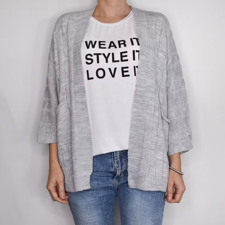 Kort Kabelstickad Cardigan LJUSGRÅ