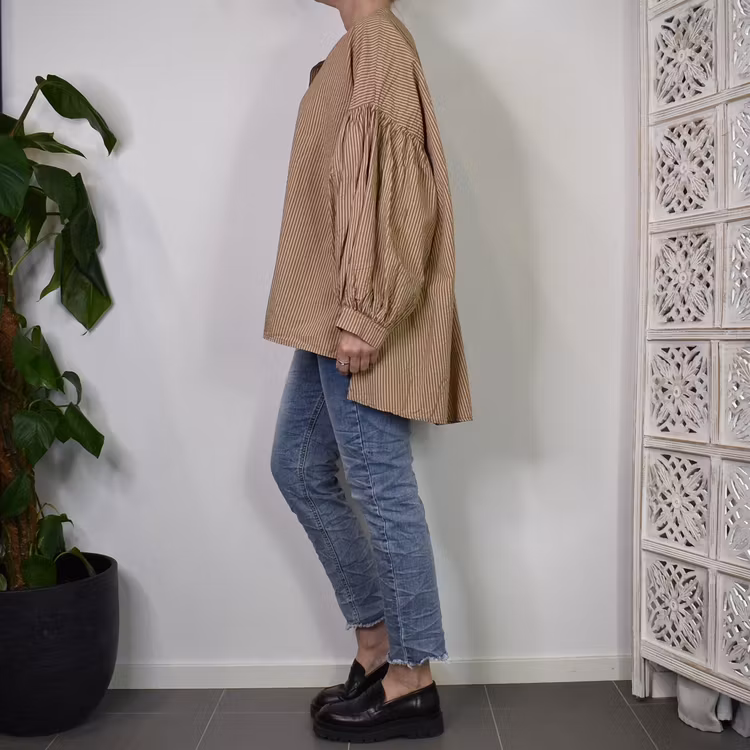 Storskjorta Randig MÖRKBEIGE - Nowomanslabel