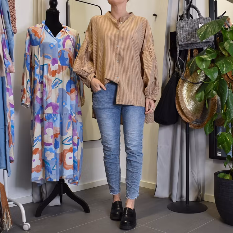 Storskjorta Randig MÖRKBEIGE - Nowomanslabel