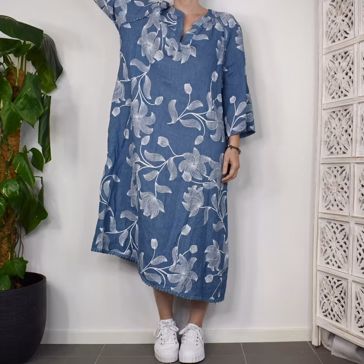 Linneklänning med spets Mönstrad JEANSBLÅ