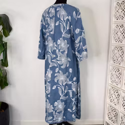 Linneklänning med spets Mönstrad JEANSBLÅ