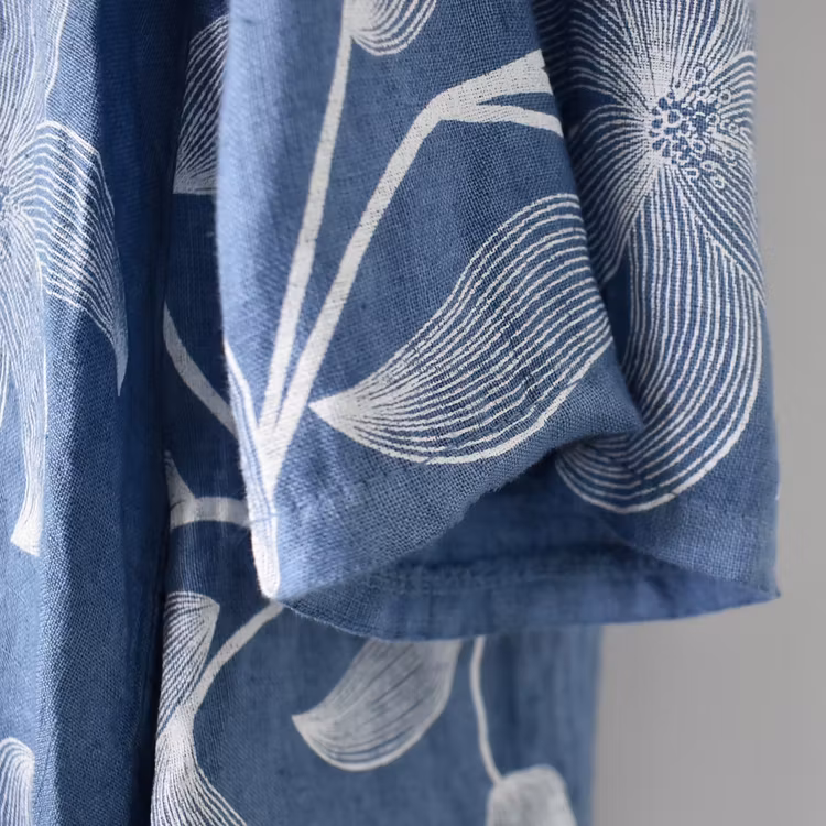 Linneklänning med spets Mönstrad JEANSBLÅ