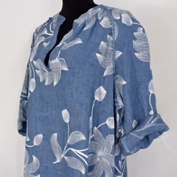 Linneklänning med spets Mönstrad JEANSBLÅ