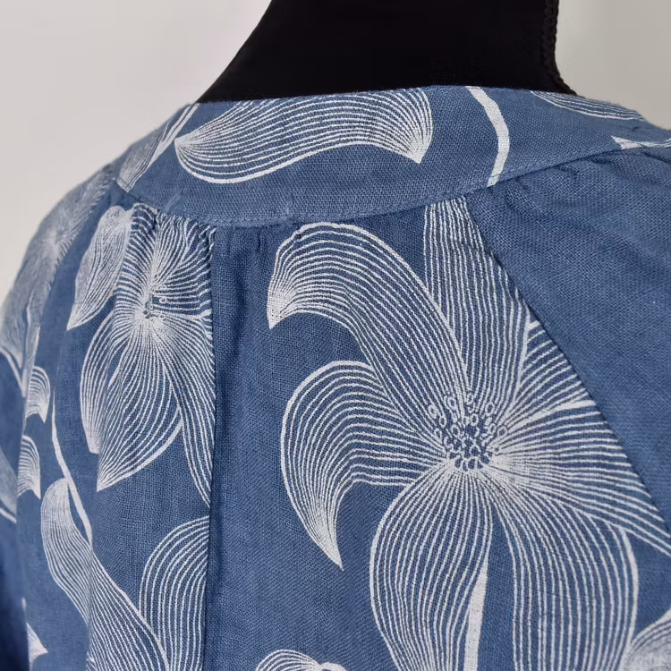 Linneklänning med spets Mönstrad JEANSBLÅ