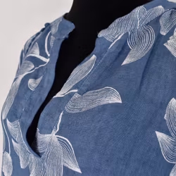 Linneklänning med spets Mönstrad JEANSBLÅ