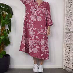 Linneklänning med spets Mönstrad FUSCHIA