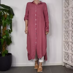 Lång skjortklänning i linne FUSCHIA