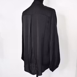 Blus Tyra SVART - Nowomanslabel