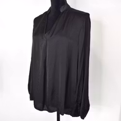 Blus Tyra SVART - Nowomanslabel
