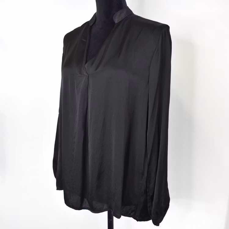 Blus Tyra SVART - Nowomanslabel