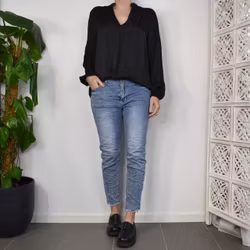 Blus Tyra SVART - Nowomanslabel
