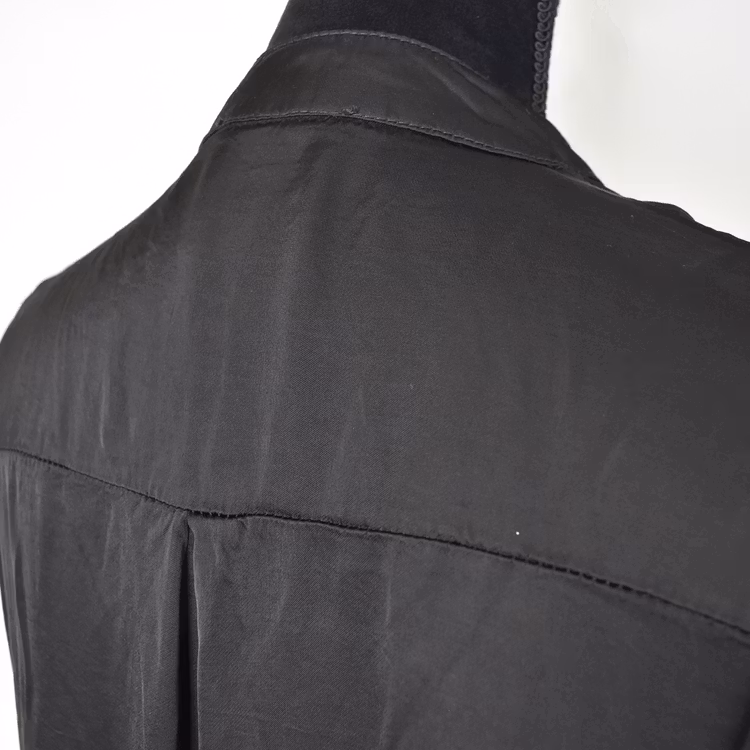 Blus Tyra SVART - Nowomanslabel