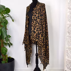 Sjal med Tofsar Leopard SVART/CAMEL