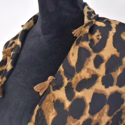 Sjal med Tofsar Leopard SVART/CAMEL