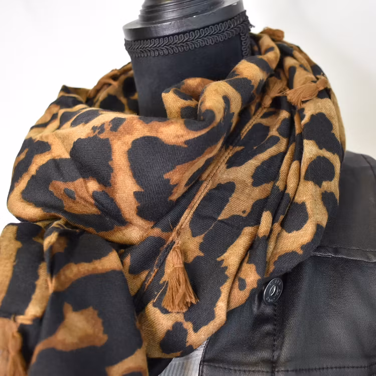 Sjal med Tofsar Leopard SVART/CAMEL