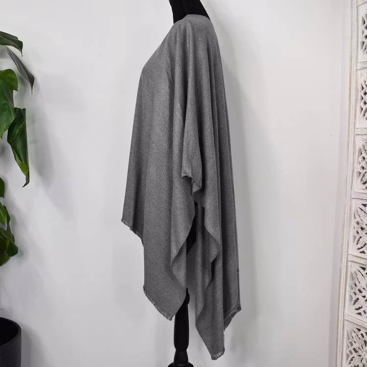 Poncho-sjal GRÅ